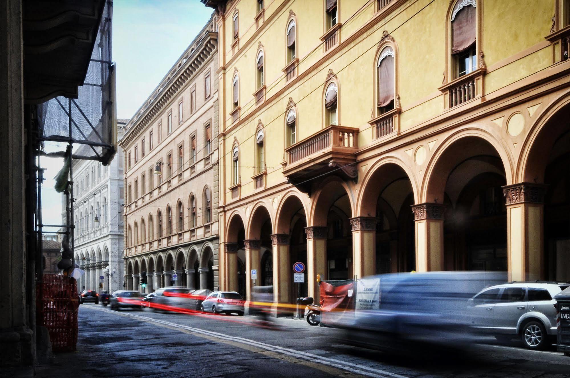 B&B Farini 26 Bologna Exterior photo